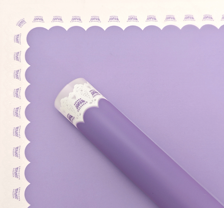 Lace-Edged Korean-Style Wrapping Paper